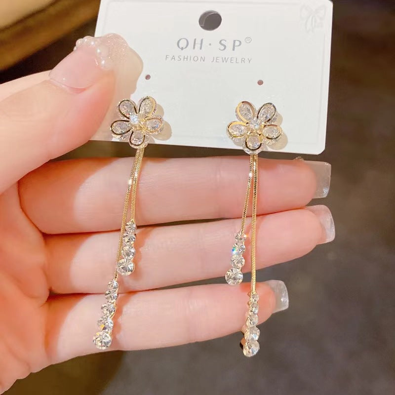 Crystal Long Earrings for Women Flower Rhinestone Wedding Pendant Earring Fashion Jewelry Earring Pendientes